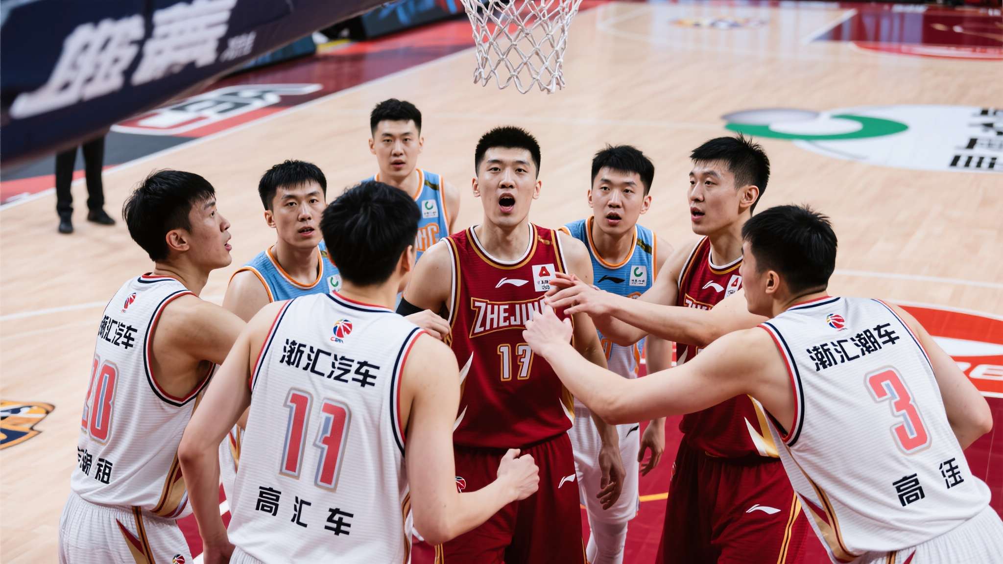 cba常规赛第13轮 案例分析显示,今年排名靠前球队甚至普遍受益于类似联合协作方式,比如浙江稠州金租、